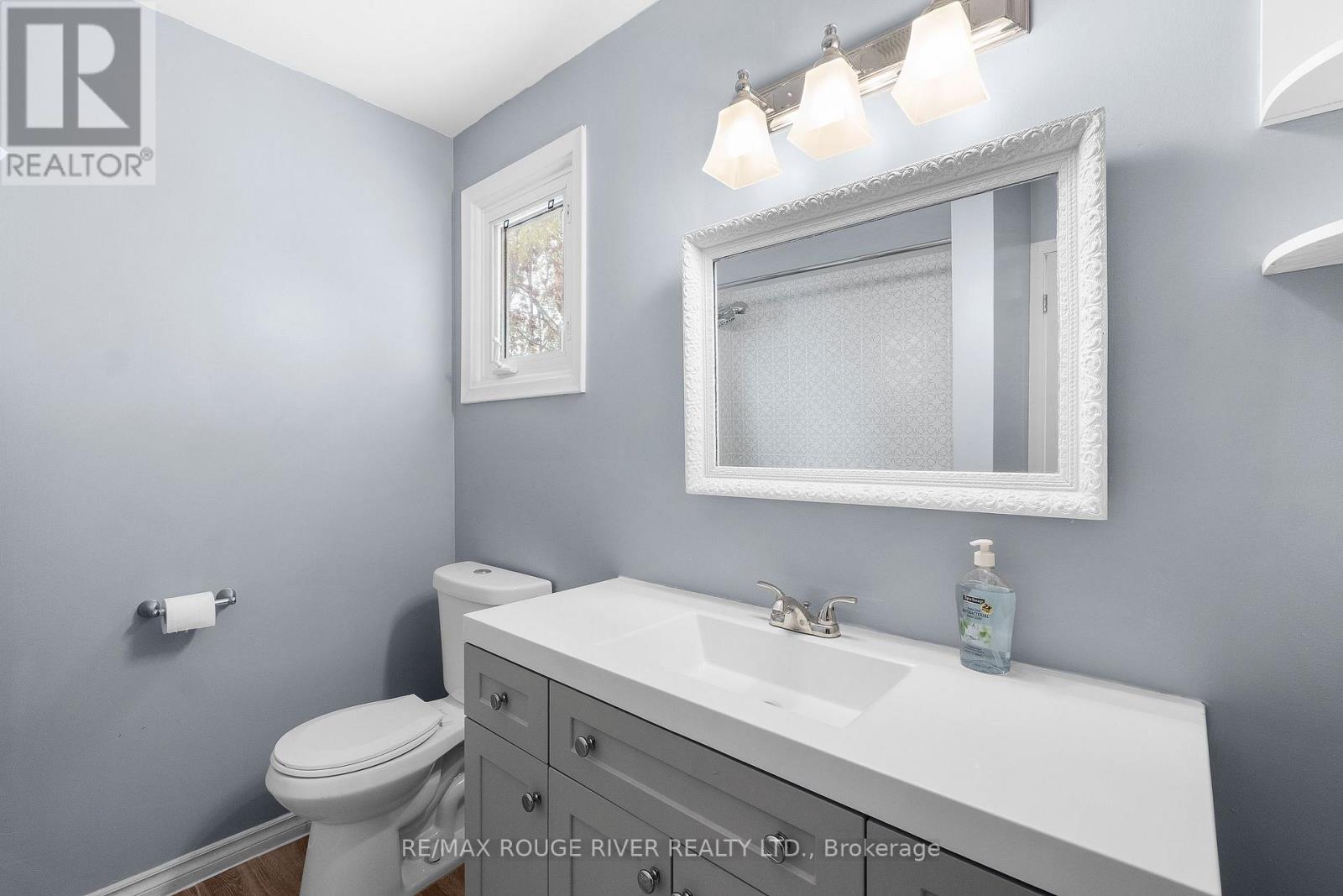 43 O'neil Crescent, Quinte West, Ontario  K8V 5Y5 - Photo 37 - X12536016