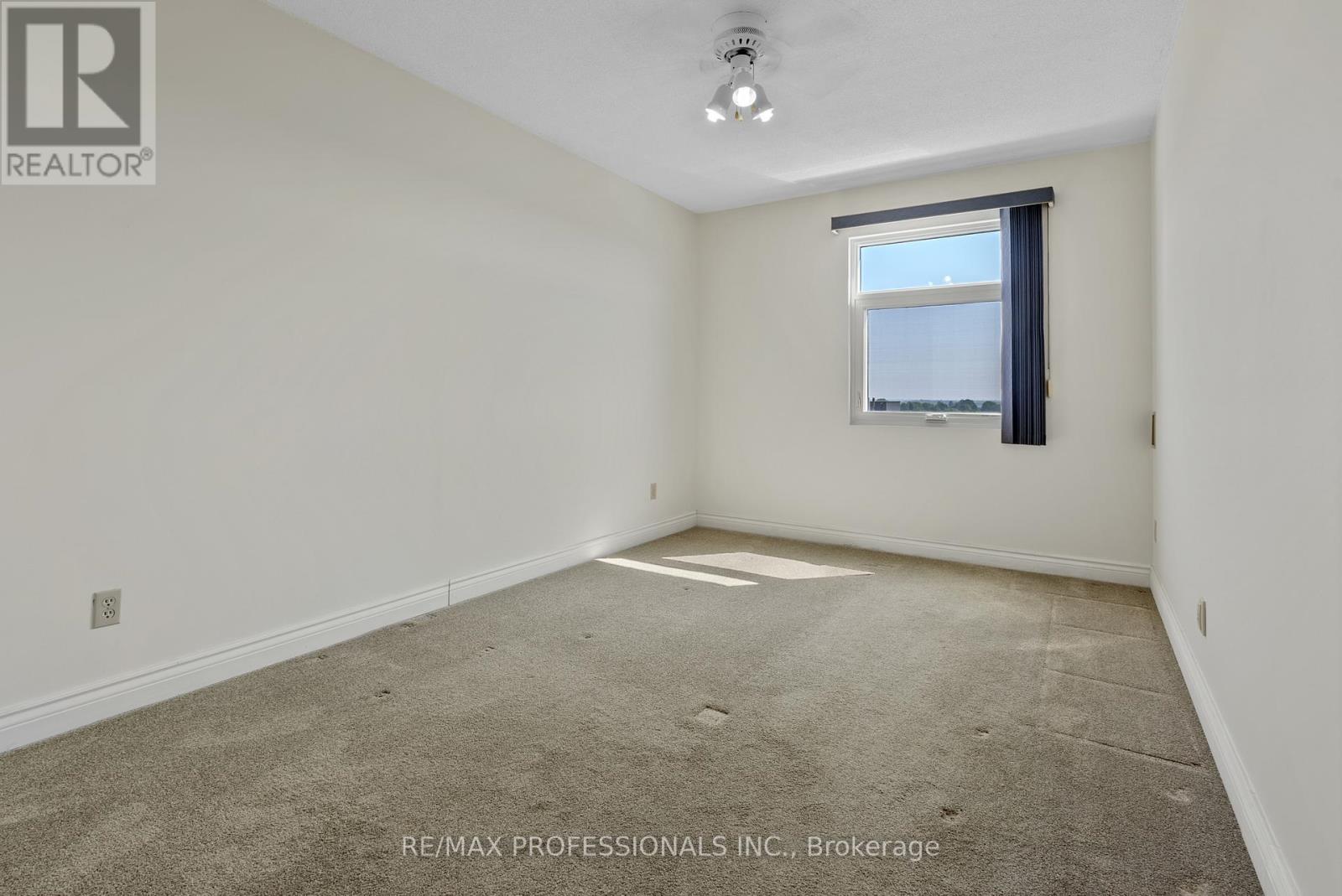 905 - 9 Bonheur Court, Brantford, Ontario  N3P 1Z5 - Photo 17 - X12536024