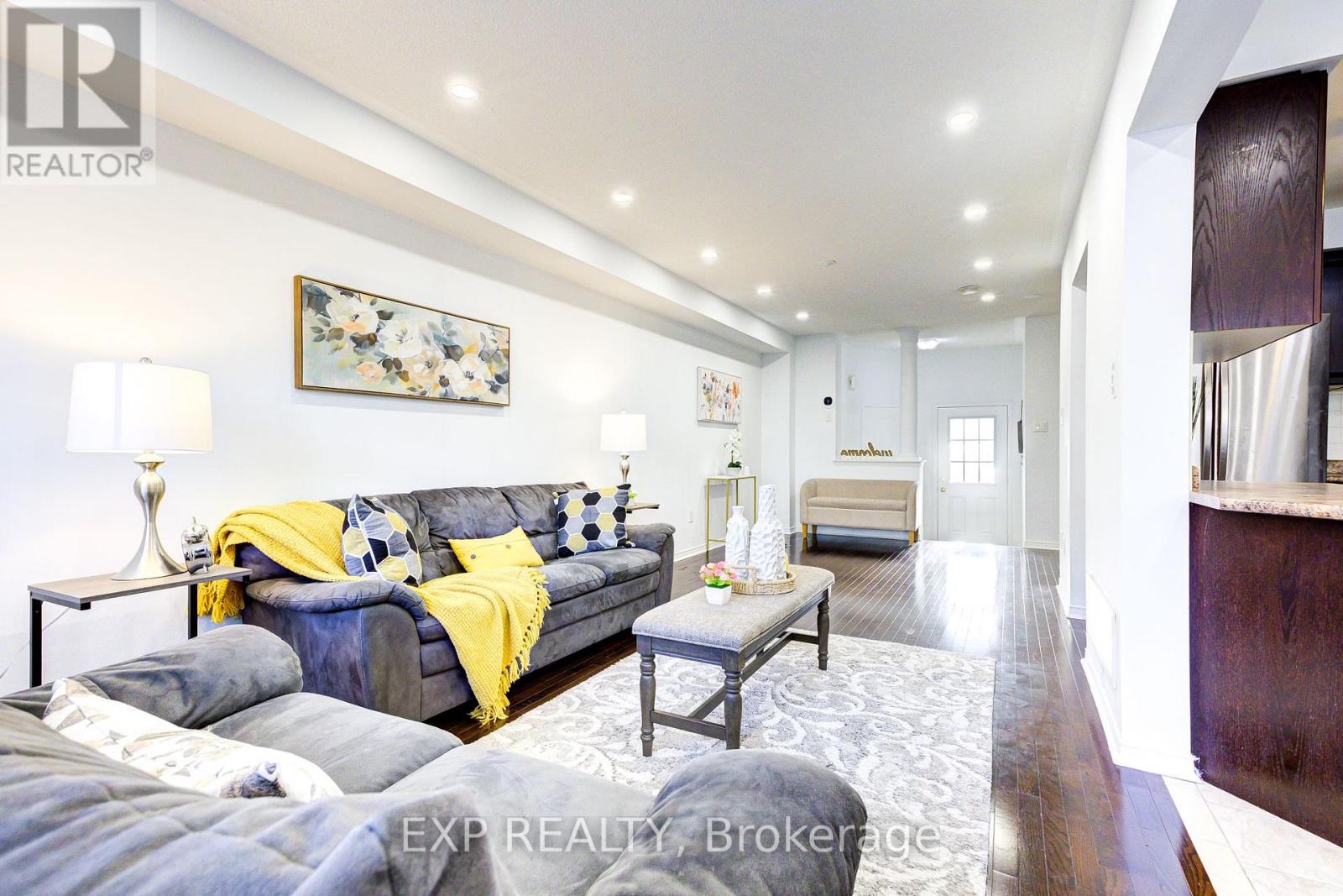 1633 FROLIS STREET, Oshawa, Ontario