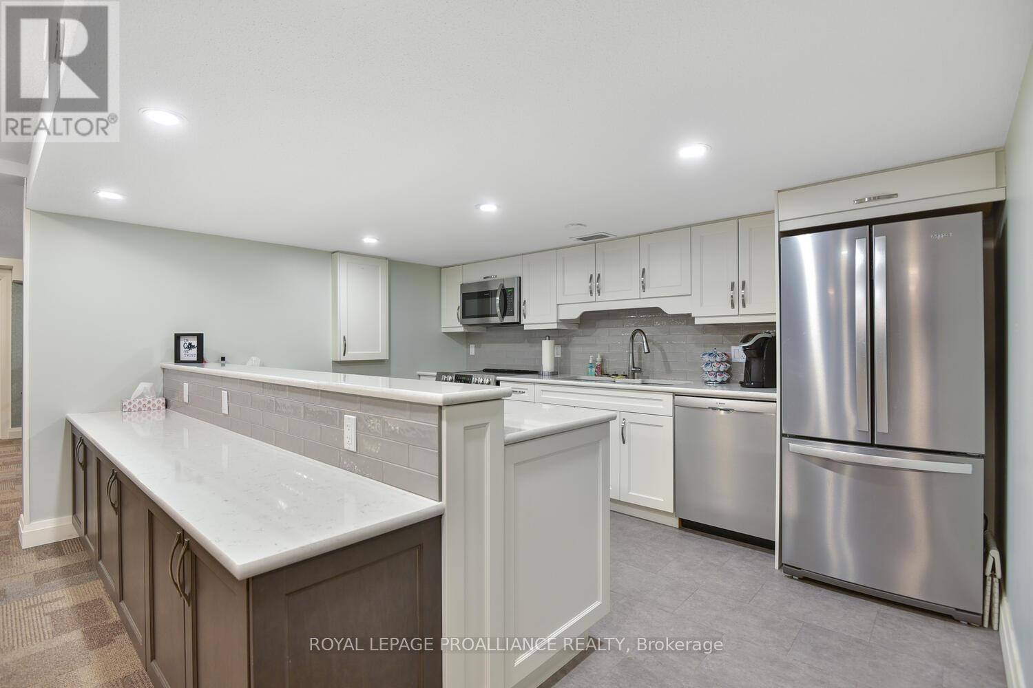 101 - 55 Water Street E, Brockville, Ontario  K6V 1A3 - Photo 37 - X12534946