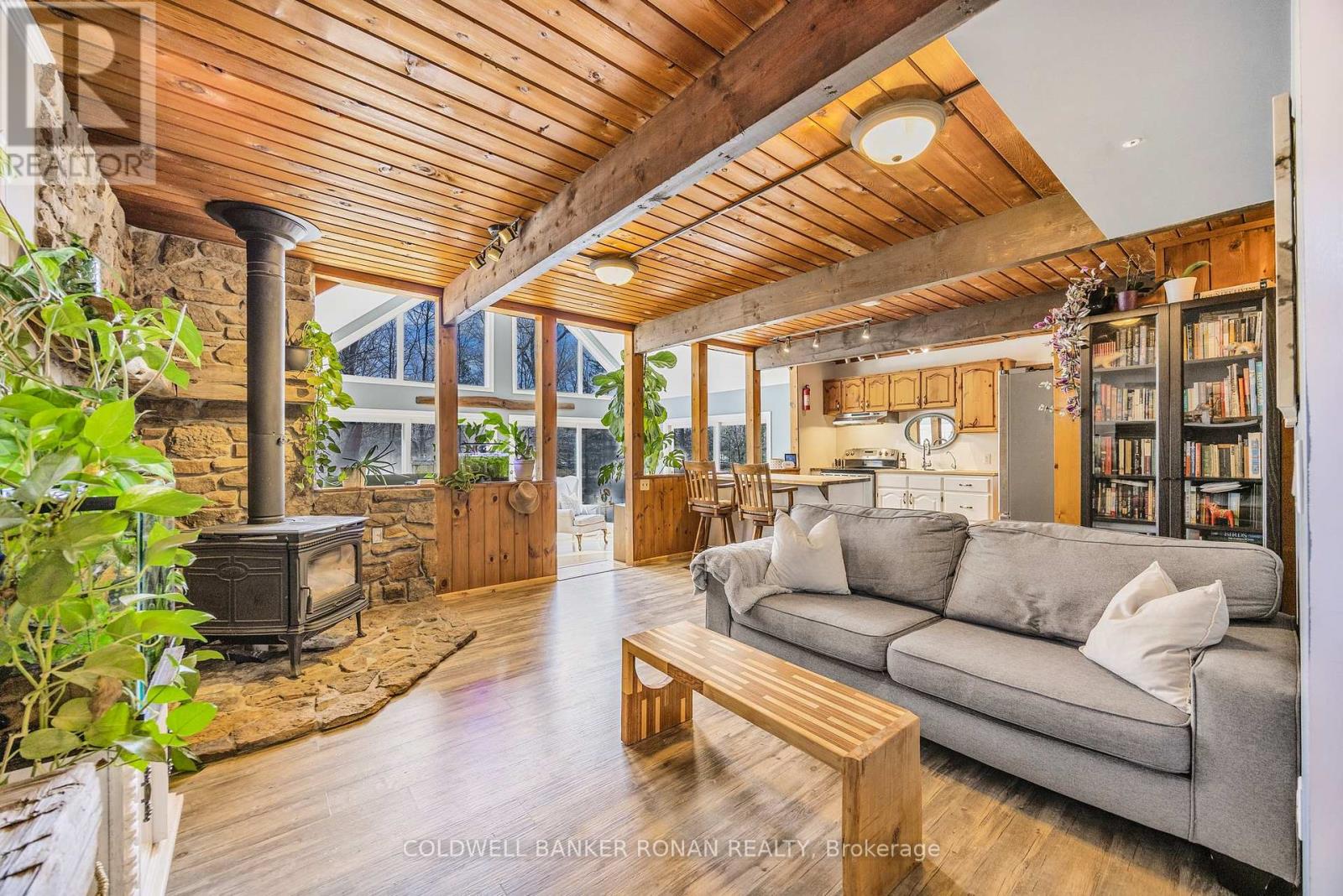 2329 Concession Rd 8, Adjala-Tosorontio, Ontario  L0G 1W0 - Photo 11 - N12373588