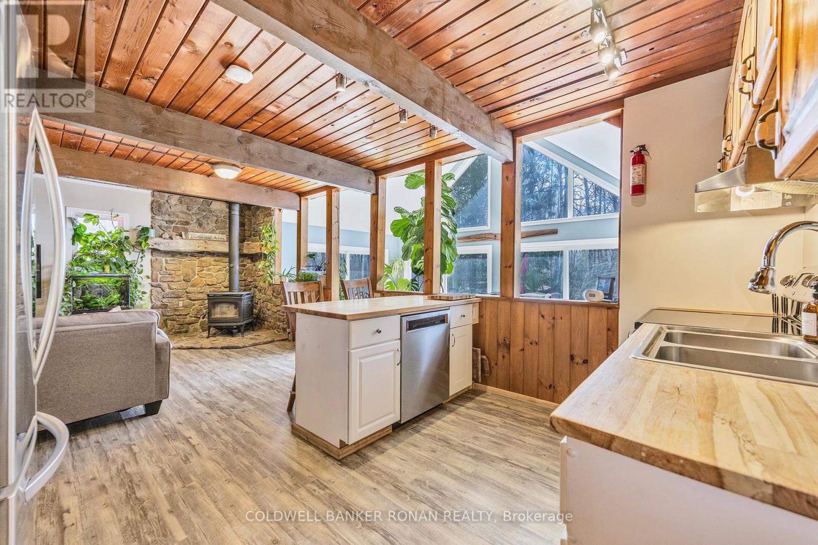 2329 Concession Rd 8, Adjala-Tosorontio, Ontario  L0G 1W0 - Photo 12 - N12373588