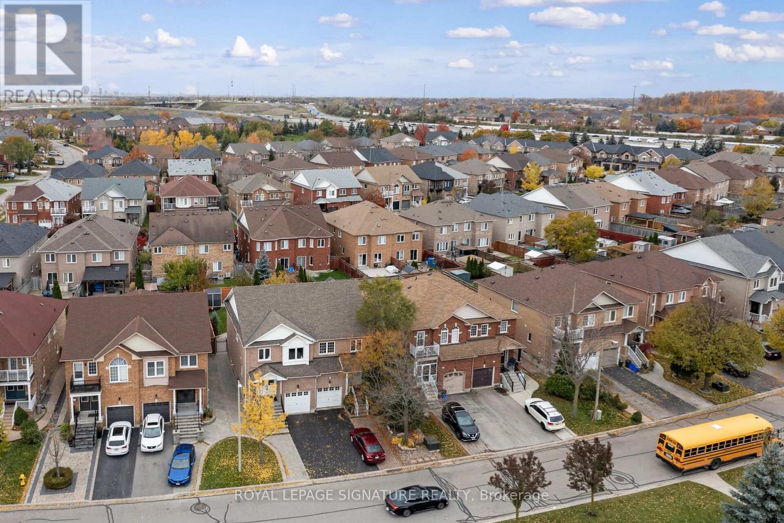 257 Deepsprings Crescent, Vaughan, Ontario  L6A 3L5 - Photo 6 - N12532560