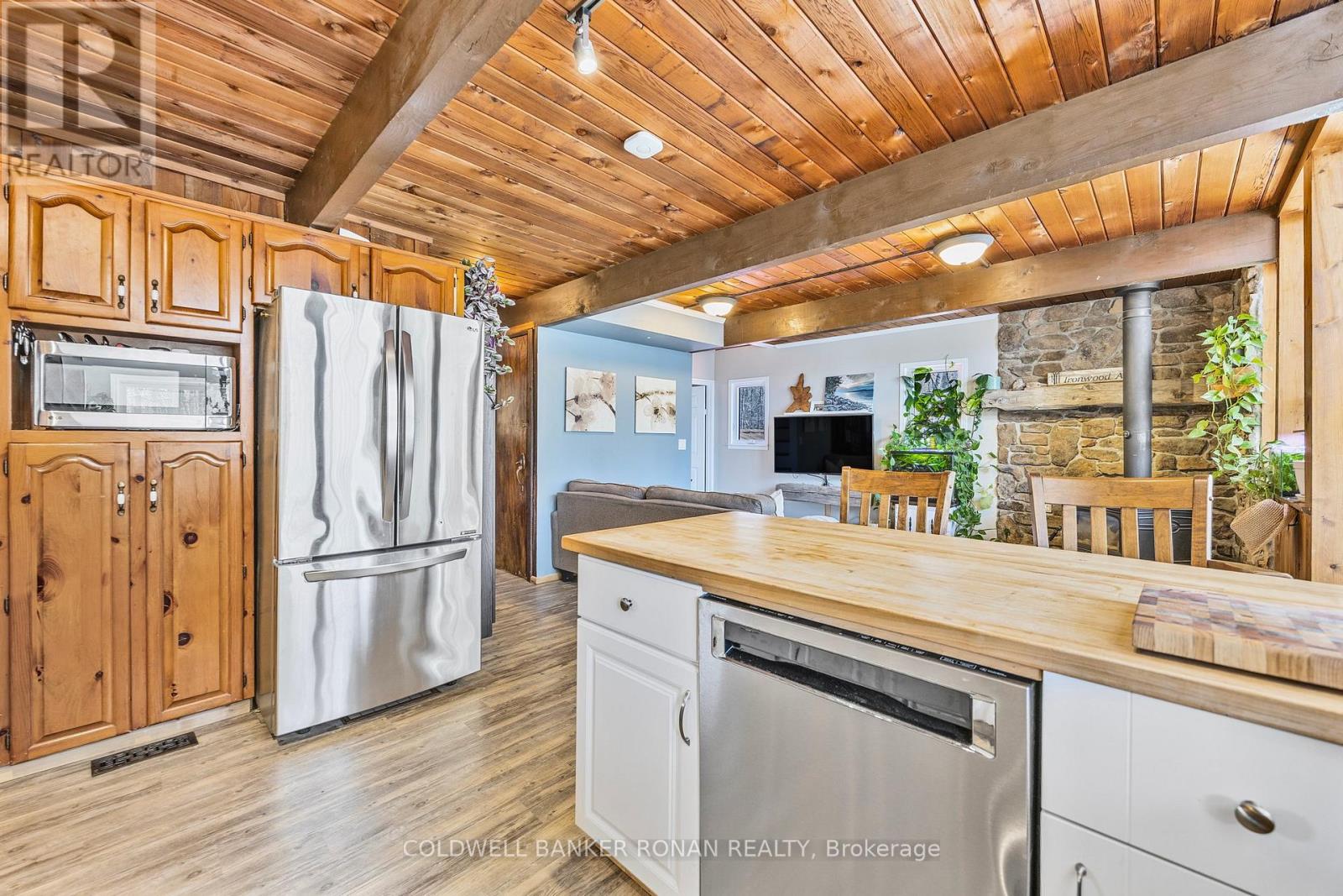 2329 Concession Rd 8, Adjala-Tosorontio, Ontario  L0G 1W0 - Photo 13 - N12373588