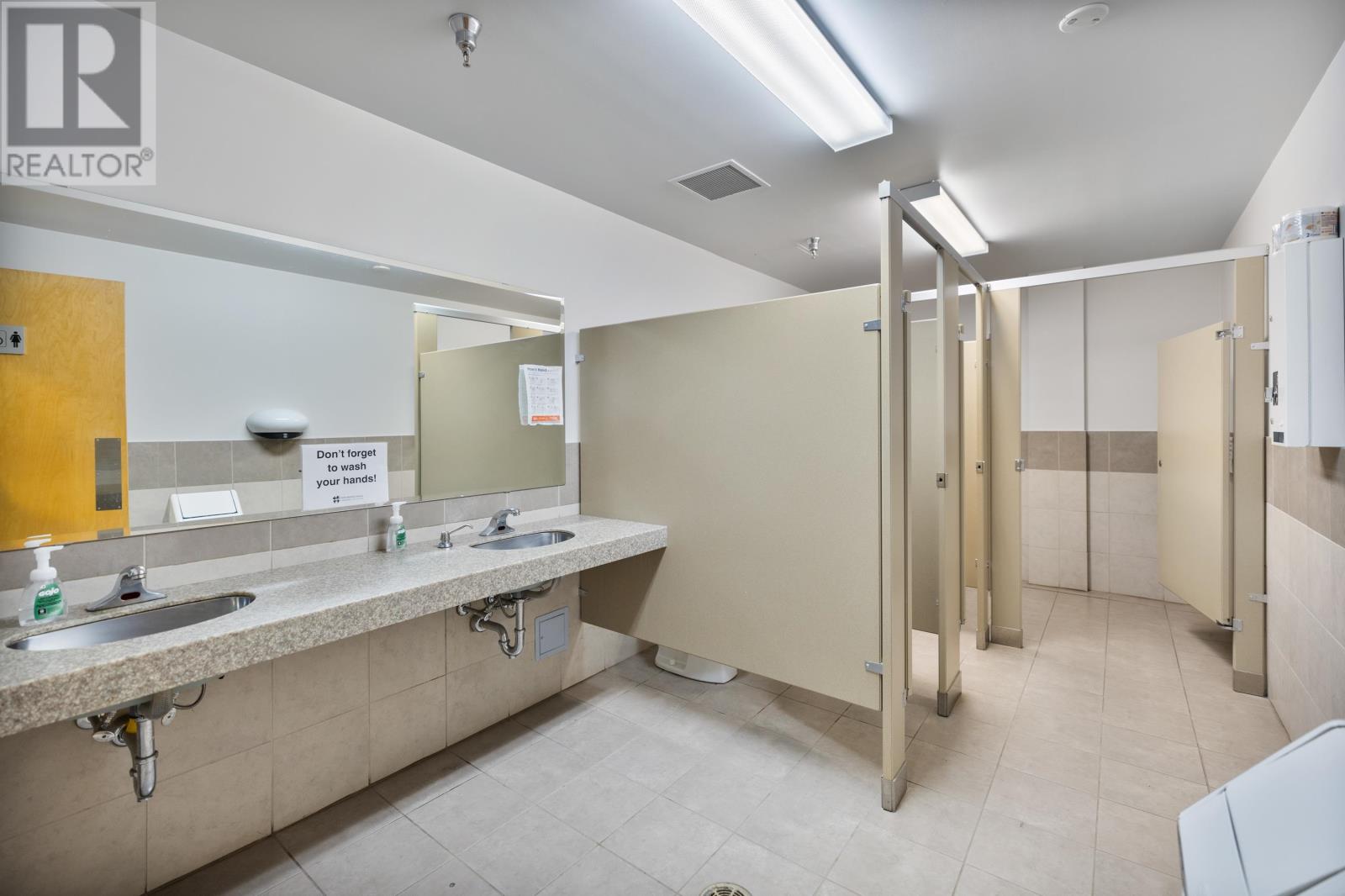 223 Queen Street, Charlottetown, Prince Edward Island  C1A 4B9 - Photo 15 - 202527704