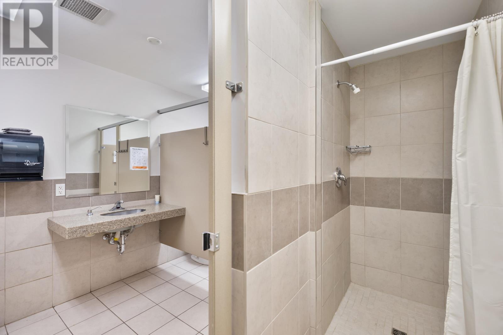 223 Queen Street, Charlottetown, Prince Edward Island  C1A 4B9 - Photo 18 - 202527704