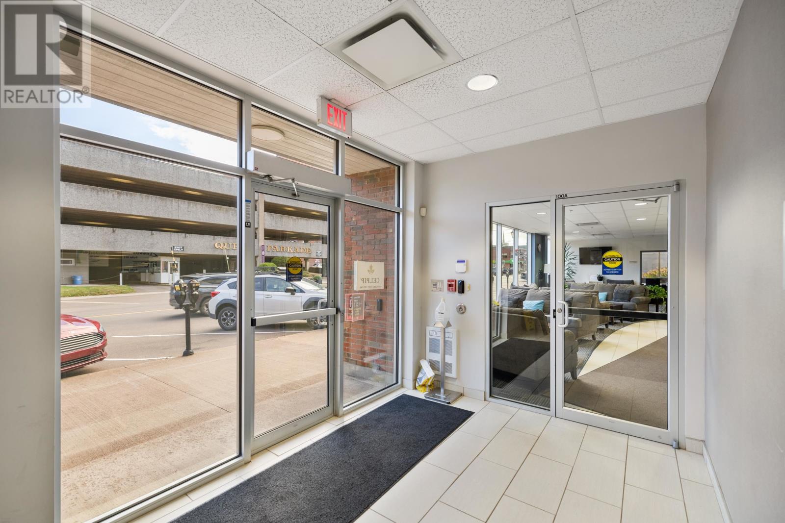 223 Queen Street, Charlottetown, Prince Edward Island  C1A 4B9 - Photo 4 - 202527704