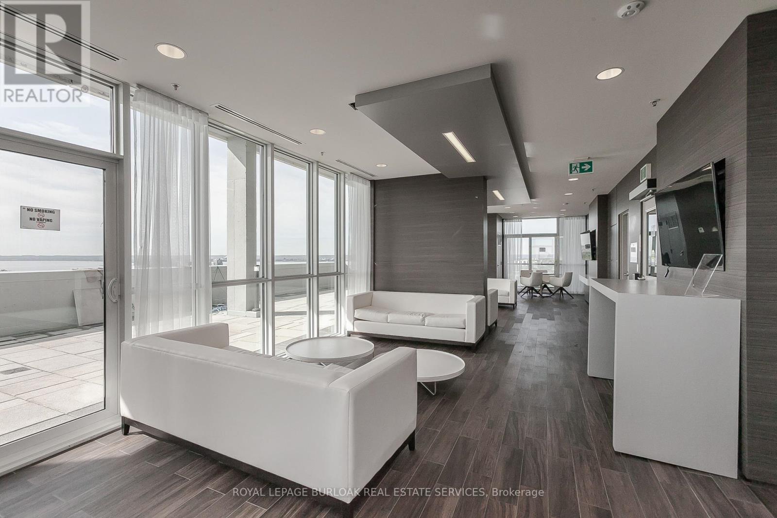 2307 - 2087 Fairview Street, Burlington, Ontario  L7R 0E5 - Photo 26 - W12524096