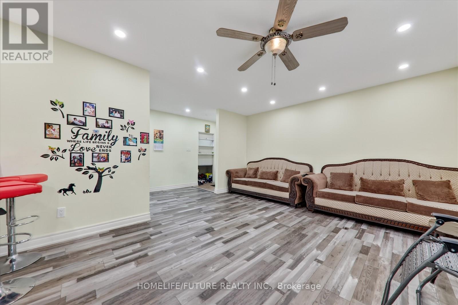 336 Bartley Bull Parkway, Brampton, Ontario L6W 2L3 - Photo 9 - W12522228