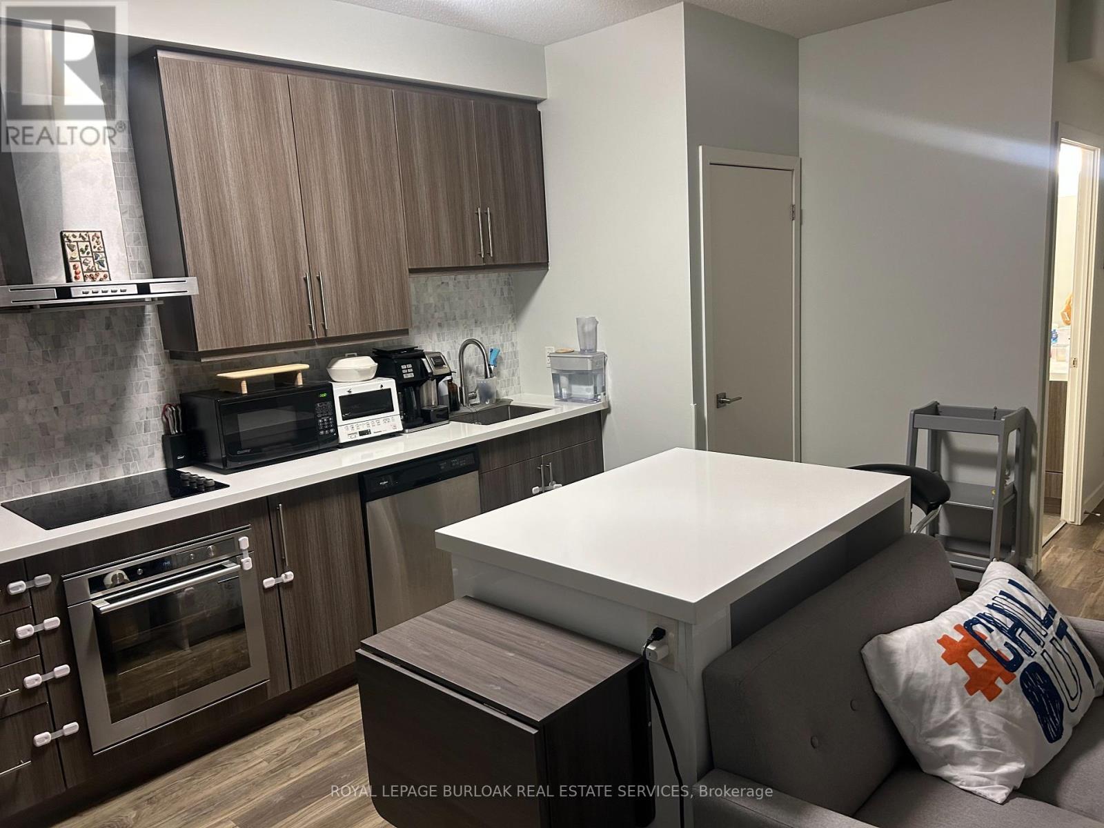 2307 - 2087 Fairview Street, Burlington, Ontario  L7R 0E5 - Photo 16 - W12524096