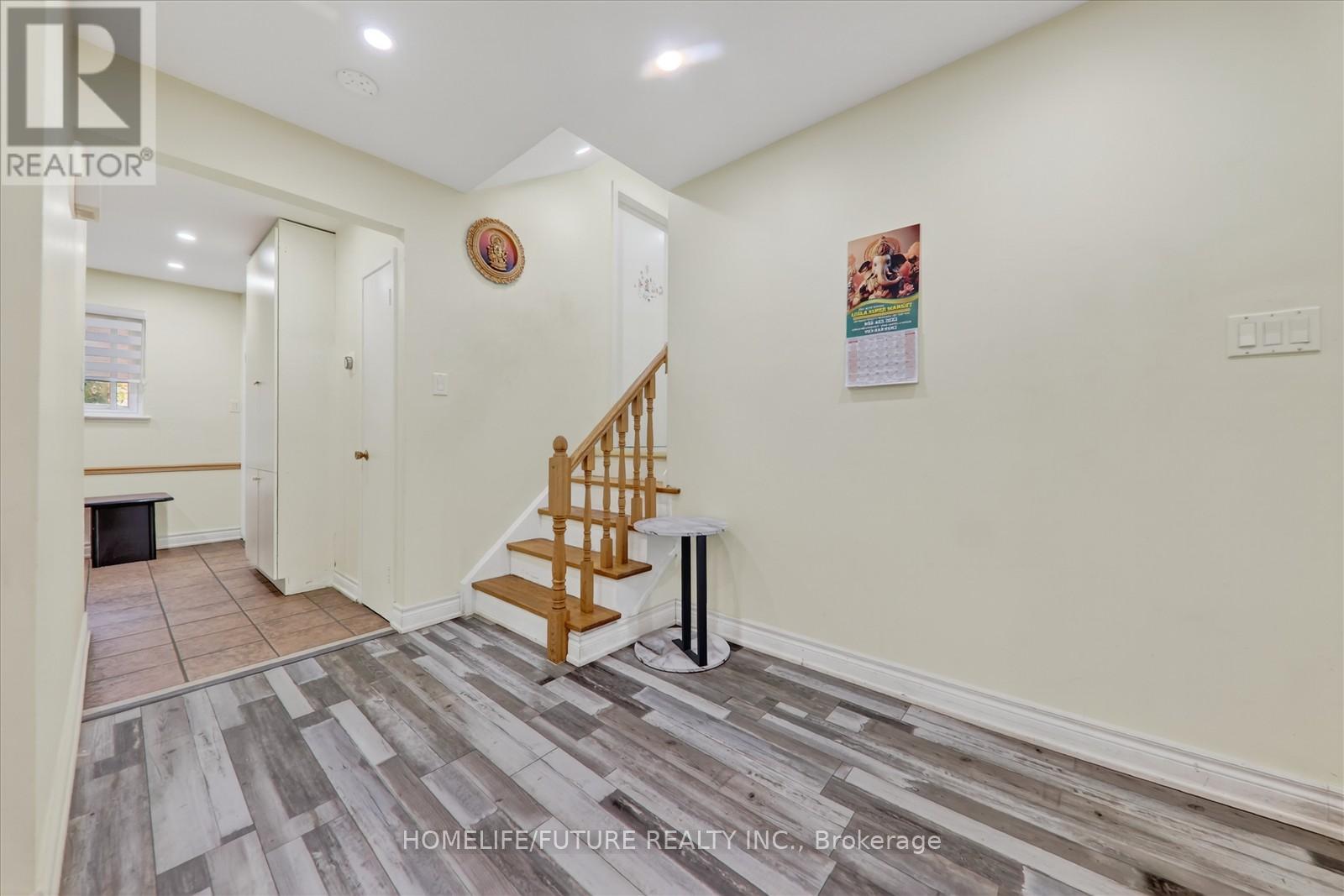 336 Bartley Bull Parkway, Brampton, Ontario L6W 2L3 - Photo 6 - W12522228