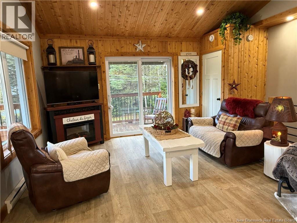 101 Coombes Road, Grand-Sault/grand Falls, New Brunswick  E7E 2P8 - Photo 15 - NB129655