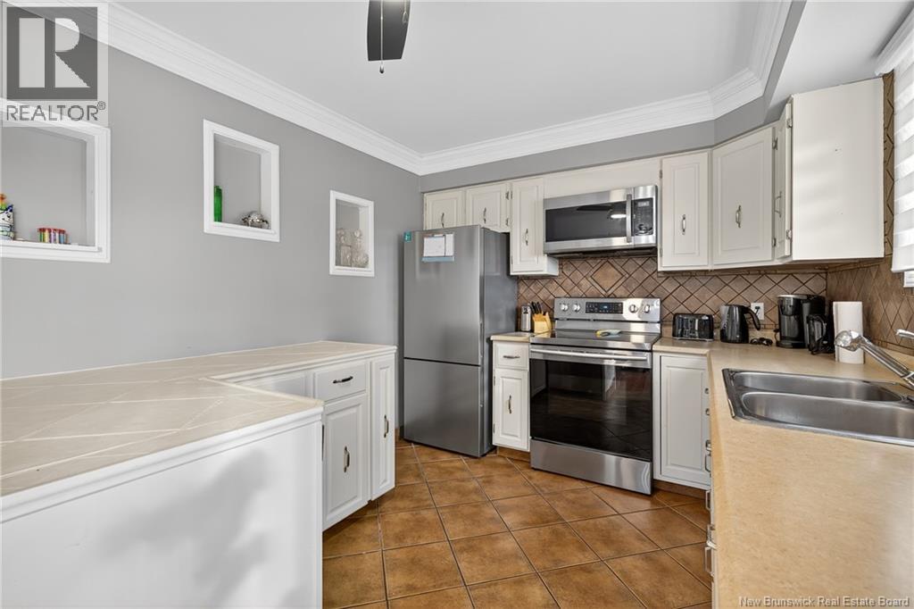 595 St Simon, Bathurst, New Brunswick  E2A 3L7 - Photo 15 - NB129958