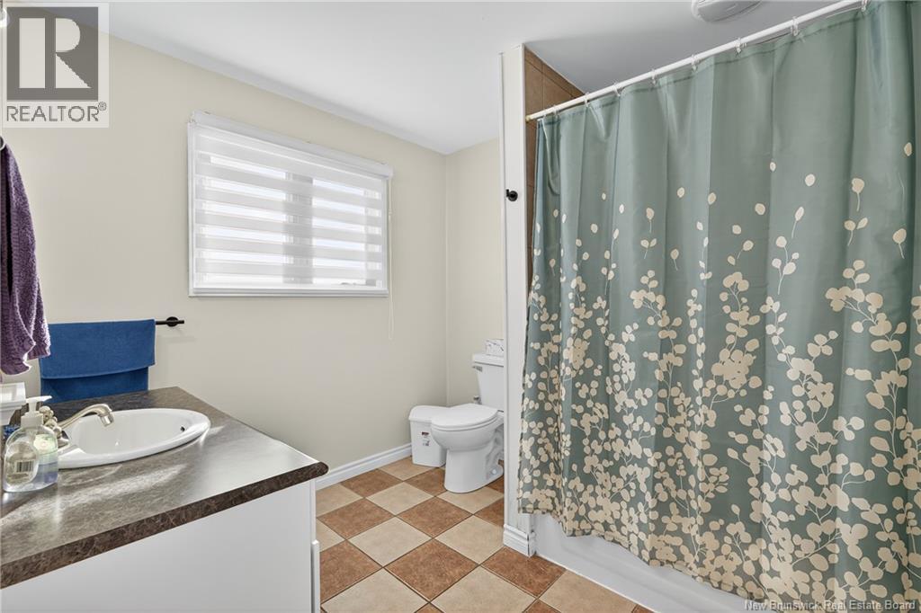 595 St Simon, Bathurst, New Brunswick  E2A 3L7 - Photo 21 - NB129958