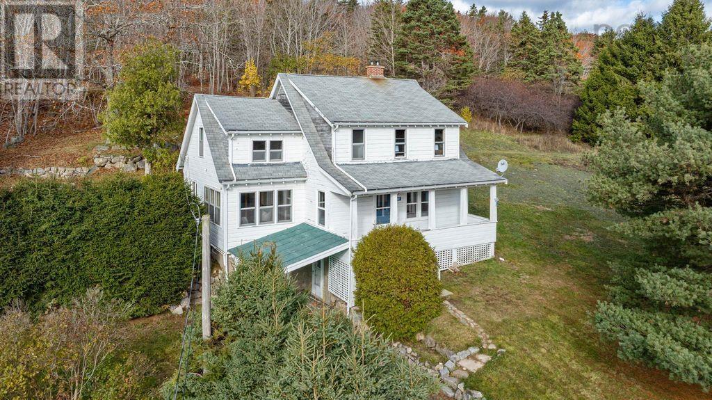 Property at 6027 St. Margarets Bay Road image 2