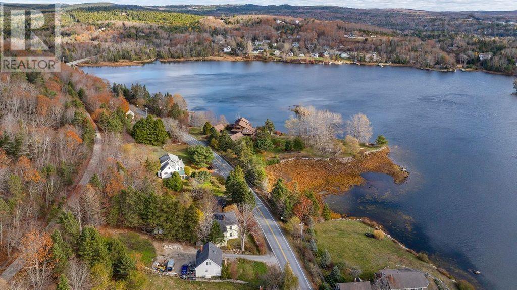 Property at 6027 St. Margarets Bay Road image 3