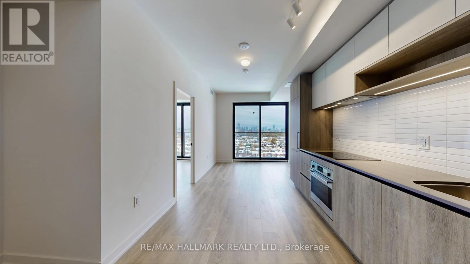 1221 - 181 Sterling Road, Toronto, Ontario  M6R 0B2 - Photo 11 - C12536046