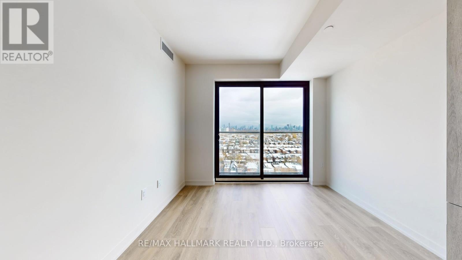 1221 - 181 Sterling Road, Toronto, Ontario  M6R 0B2 - Photo 12 - C12536046