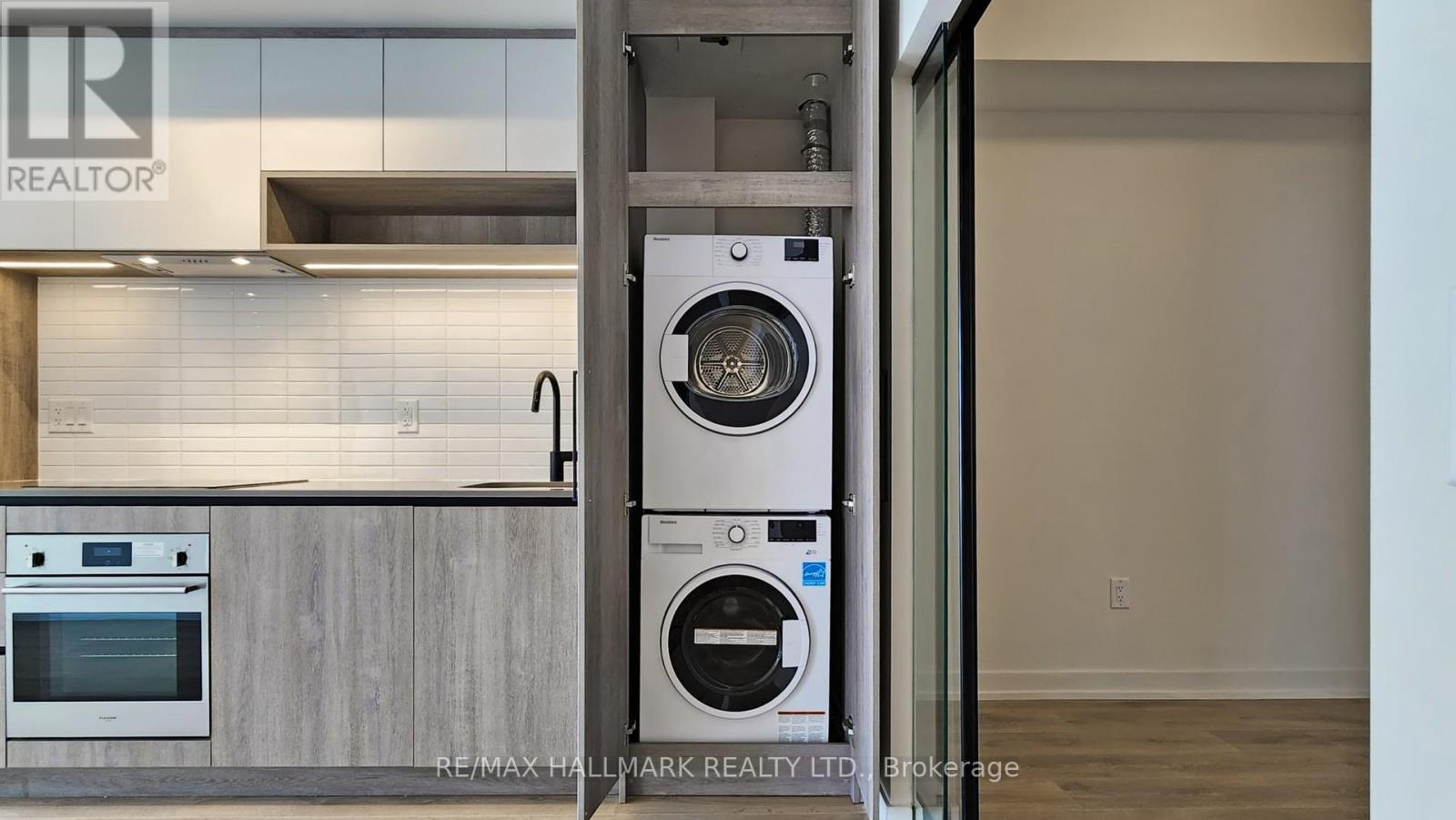 1221 - 181 Sterling Road, Toronto, Ontario  M6R 0B2 - Photo 25 - C12536046