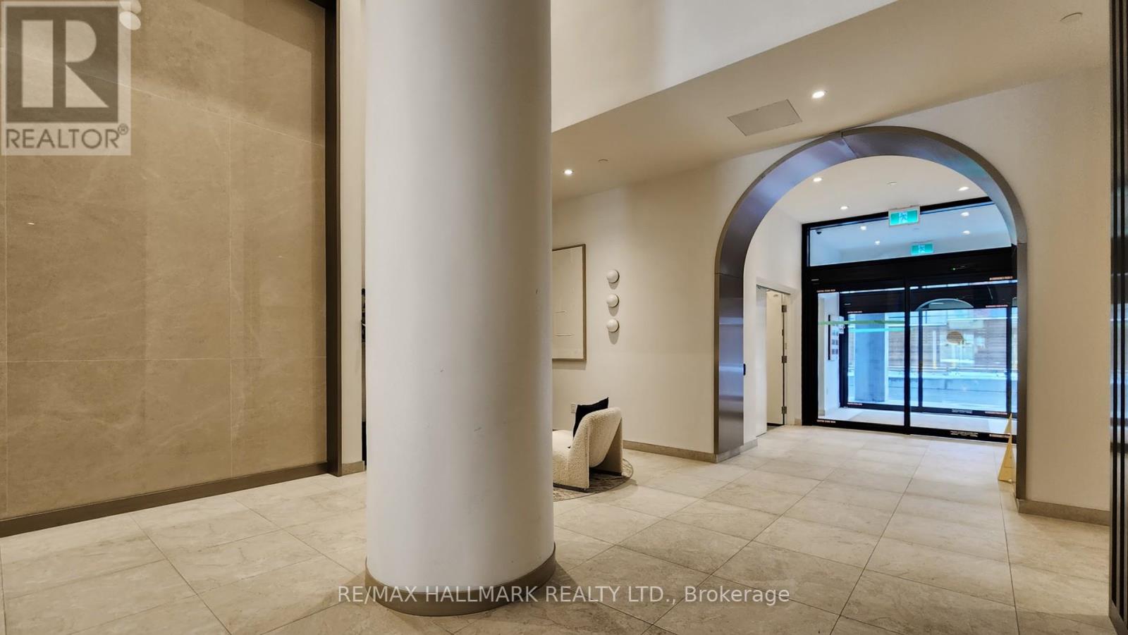 1221 - 181 Sterling Road, Toronto, Ontario  M6R 0B2 - Photo 7 - C12536046