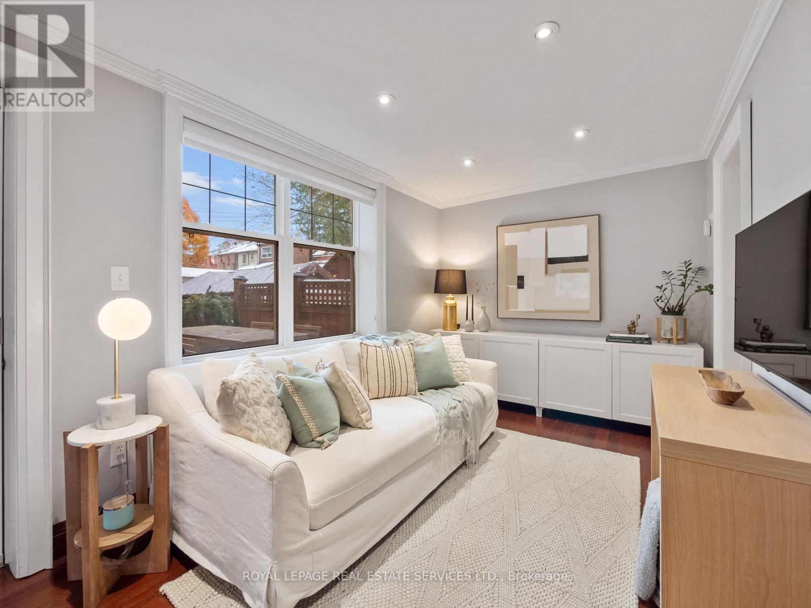 248 Tyrrel Avenue, Toronto, Ontario  M6G 2H1 - Photo 14 - C12536054