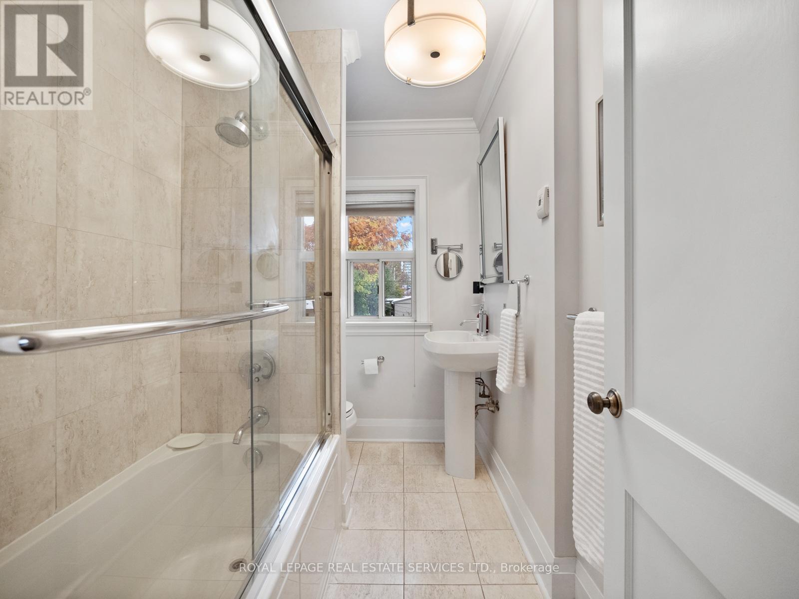 248 Tyrrel Avenue, Toronto, Ontario  M6G 2H1 - Photo 21 - C12536054