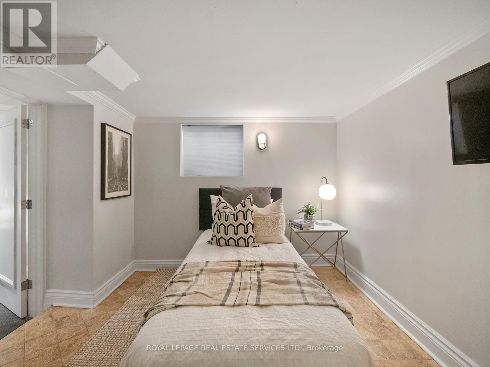 248 Tyrrel Avenue, Toronto, Ontario  M6G 2H1 - Photo 34 - C12536054