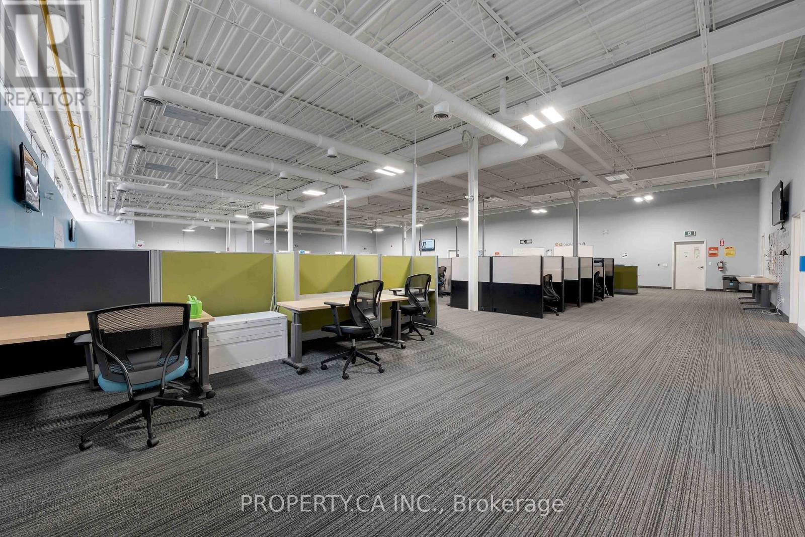 2 - 30 Lesmill Road, Toronto, Ontario  M3B 2T5 - Photo 10 - C12536056