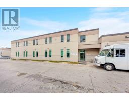 2 - 30 LESMILL ROAD, Toronto, Ontario