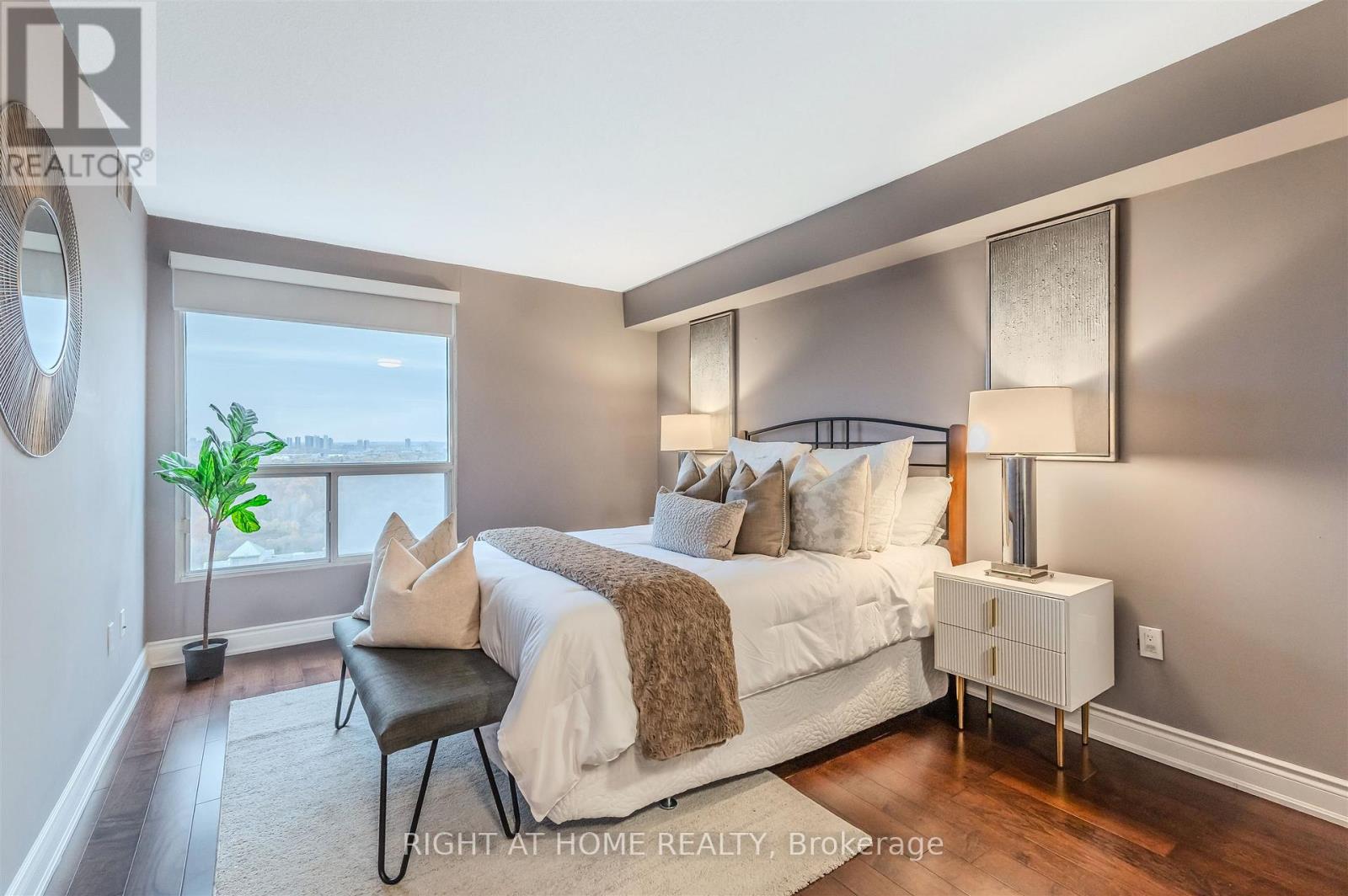 2007 - 5 Concorde Place, Toronto, Ontario  M3C 3M8 - Photo 17 - C12536072