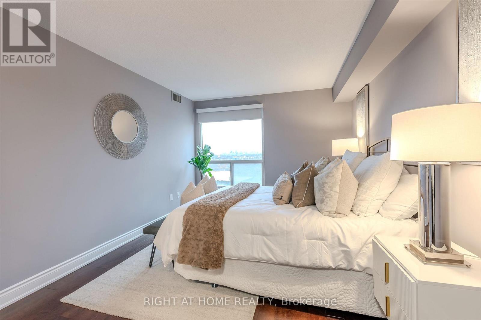 2007 - 5 Concorde Place, Toronto, Ontario  M3C 3M8 - Photo 18 - C12536072