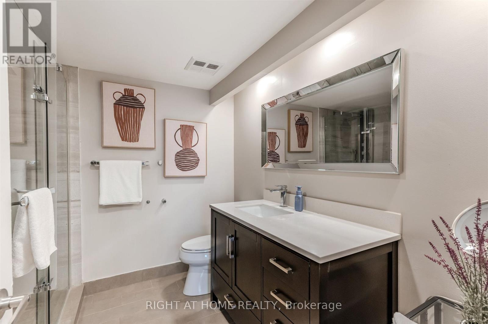 2007 - 5 Concorde Place, Toronto, Ontario  M3C 3M8 - Photo 22 - C12536072