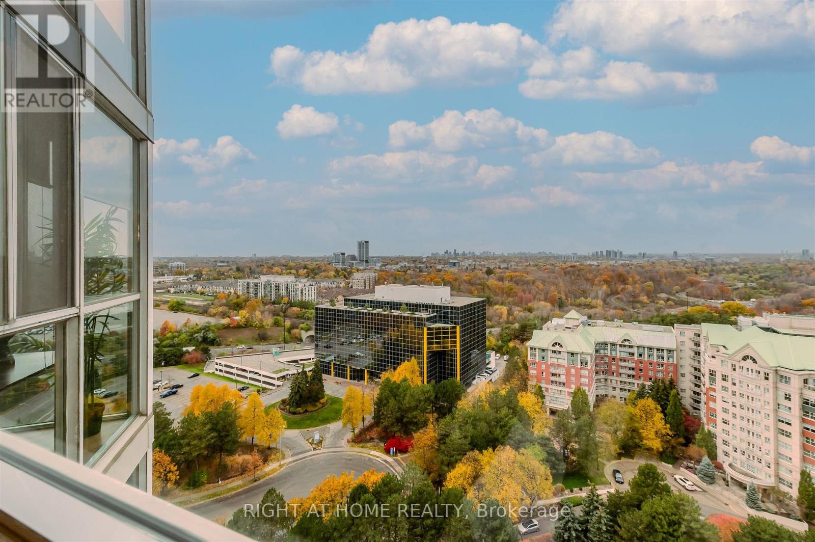 2007 - 5 Concorde Place, Toronto, Ontario  M3C 3M8 - Photo 25 - C12536072