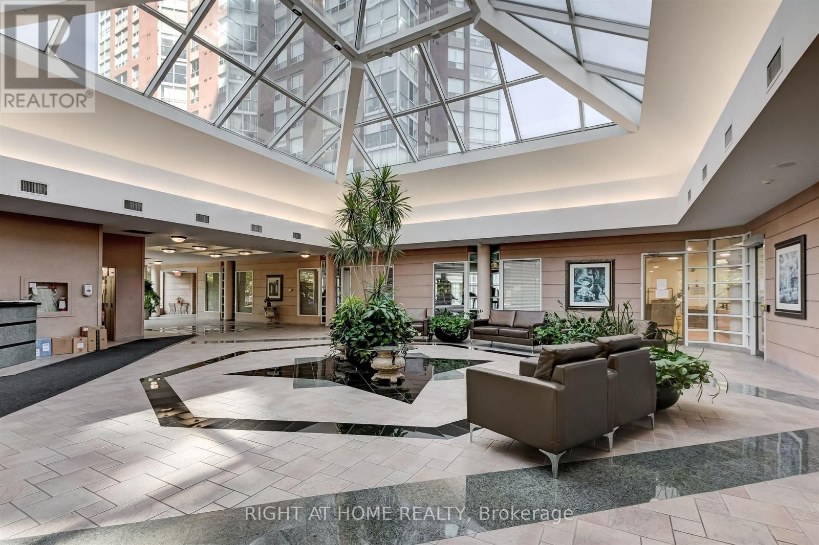 2007 - 5 Concorde Place, Toronto, Ontario  M3C 3M8 - Photo 26 - C12536072