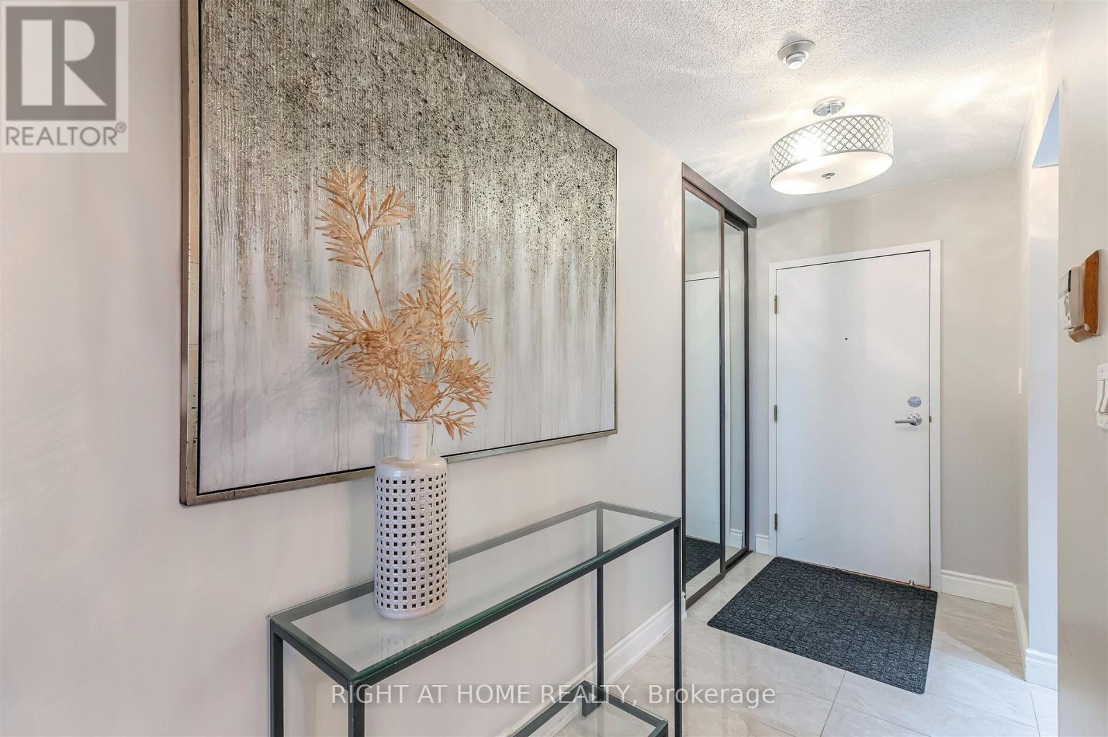 2007 - 5 Concorde Place, Toronto, Ontario  M3C 3M8 - Photo 5 - C12536072