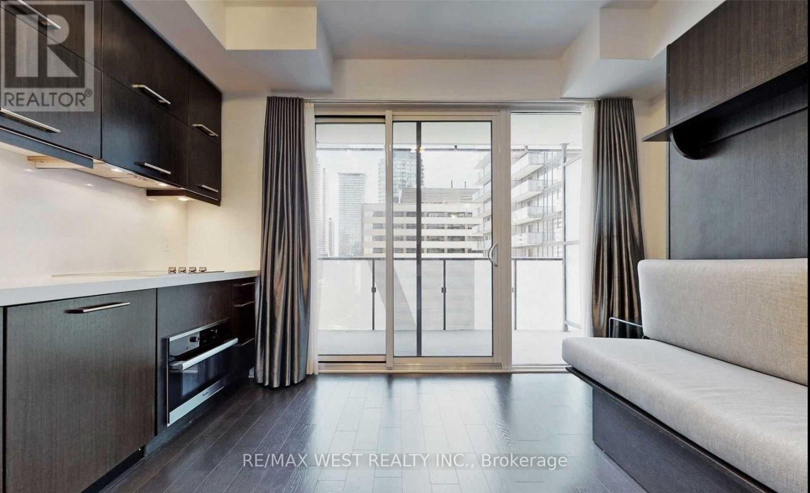 3210 - 65 St Mary Street, Toronto, Ontario  M5S 0A6 - Photo 7 - C12536166