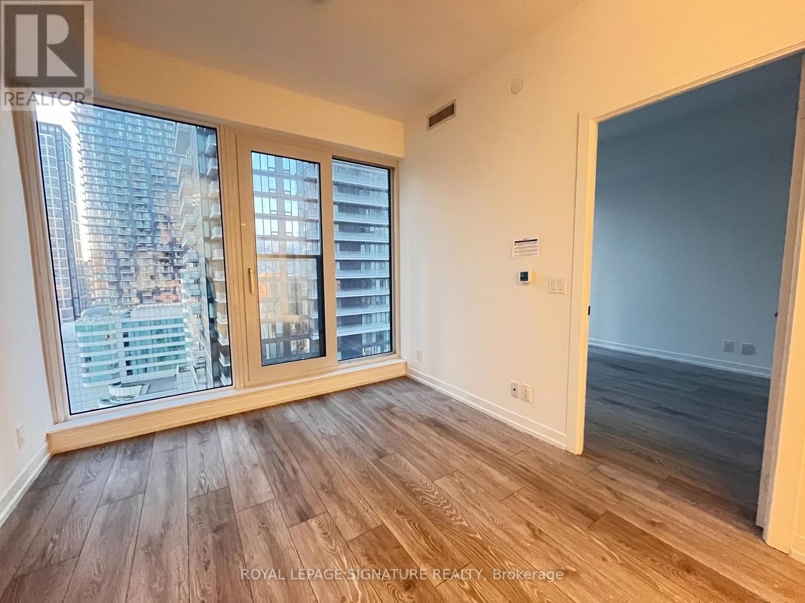 2508 - 55 Mercer Street, Toronto, Ontario  M5V 0W4 - Photo 6 - C12536170