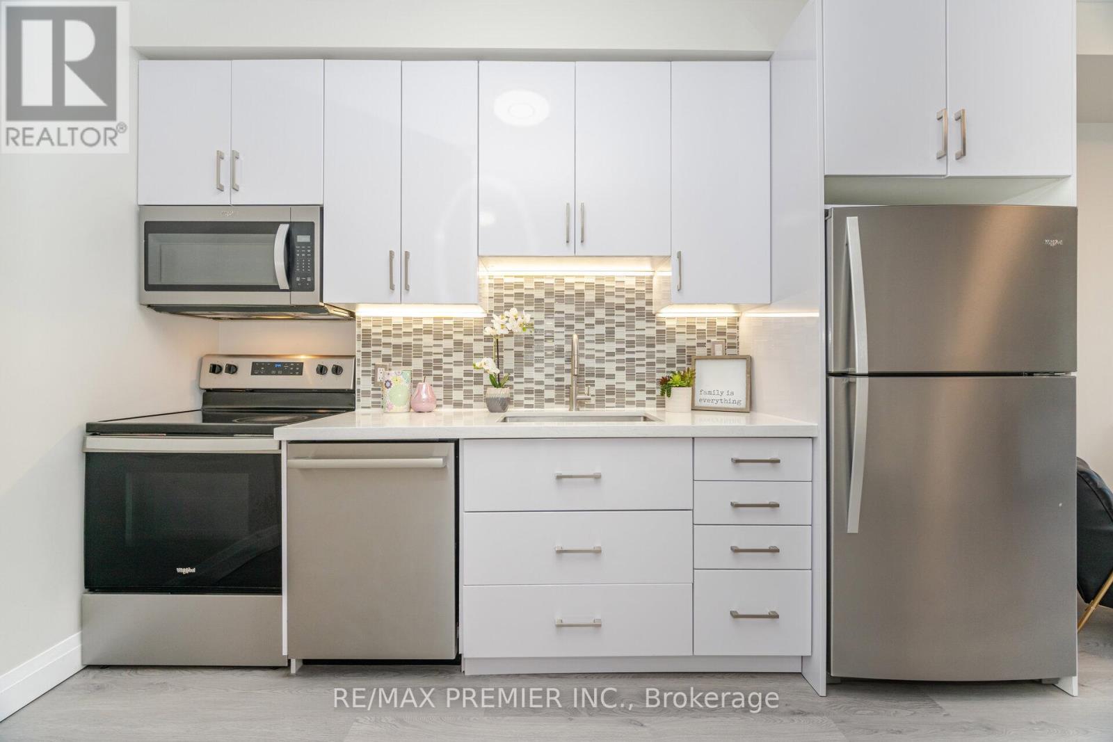 717 - 1005 King Street W, Toronto, Ontario  M6K 3M8 - Photo 8 - C12536196