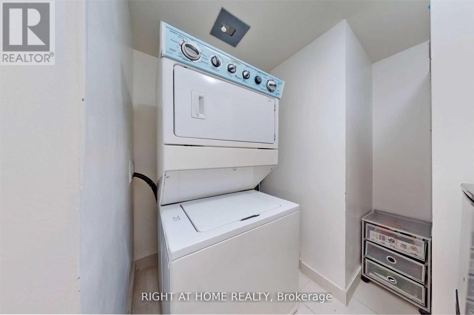 301 - 222 Finch Avenue W, Toronto, Ontario  M2R 1M6 - Photo 22 - C12536216