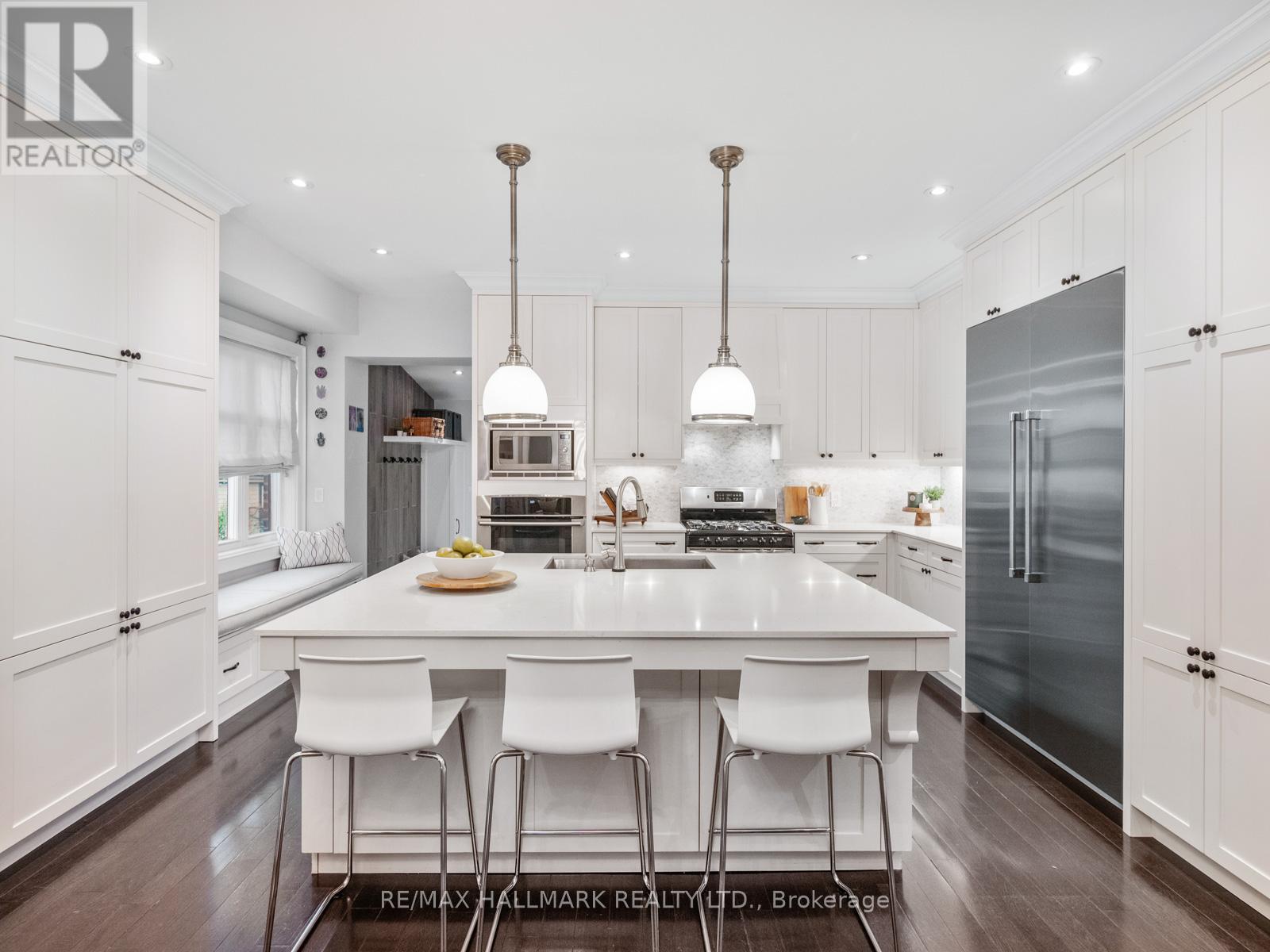 113 Melrose Avenue, Toronto, Ontario  M5M 1Y8 - Photo 12 - C12536288