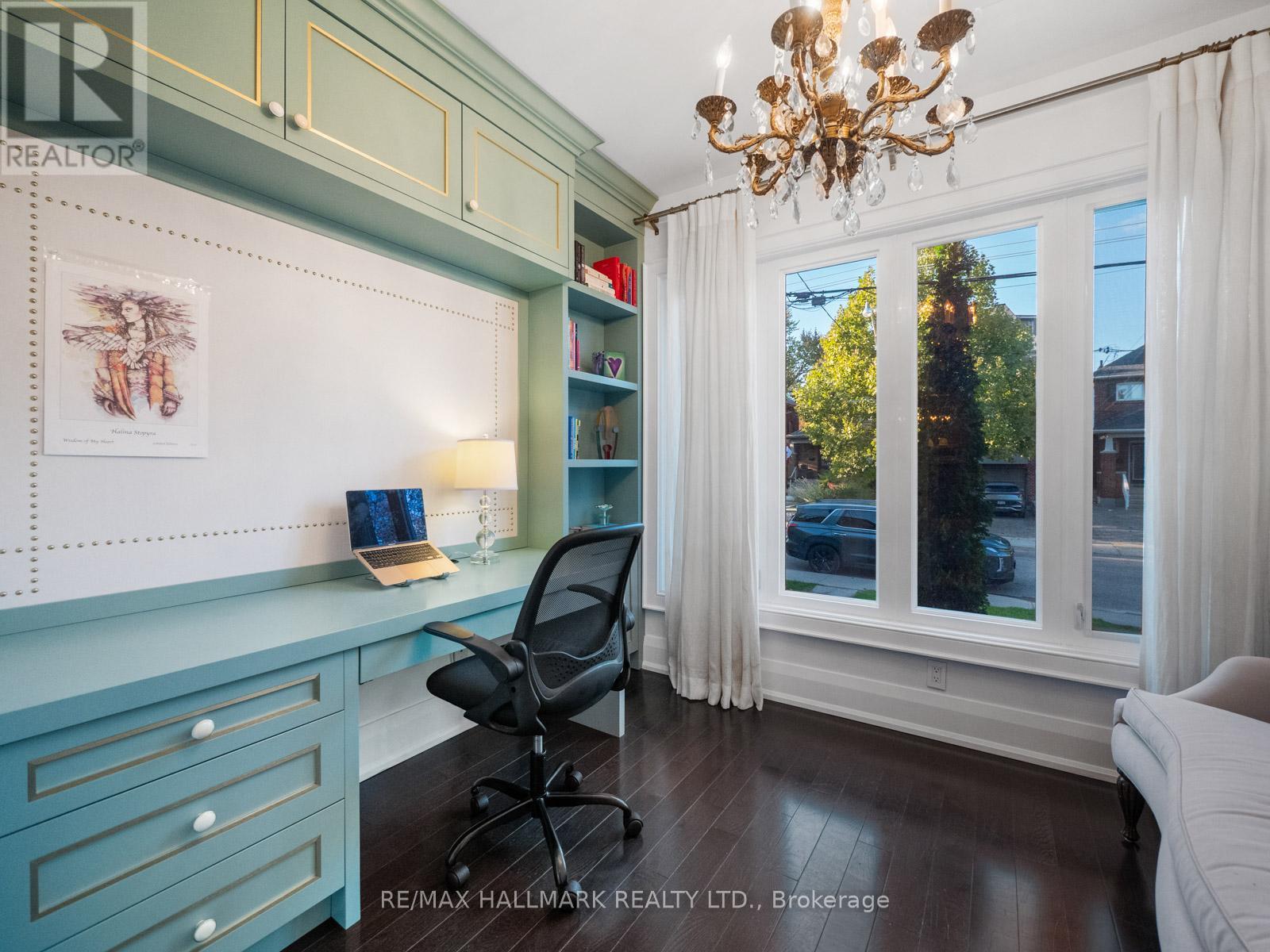 113 Melrose Avenue, Toronto, Ontario  M5M 1Y8 - Photo 20 - C12536288