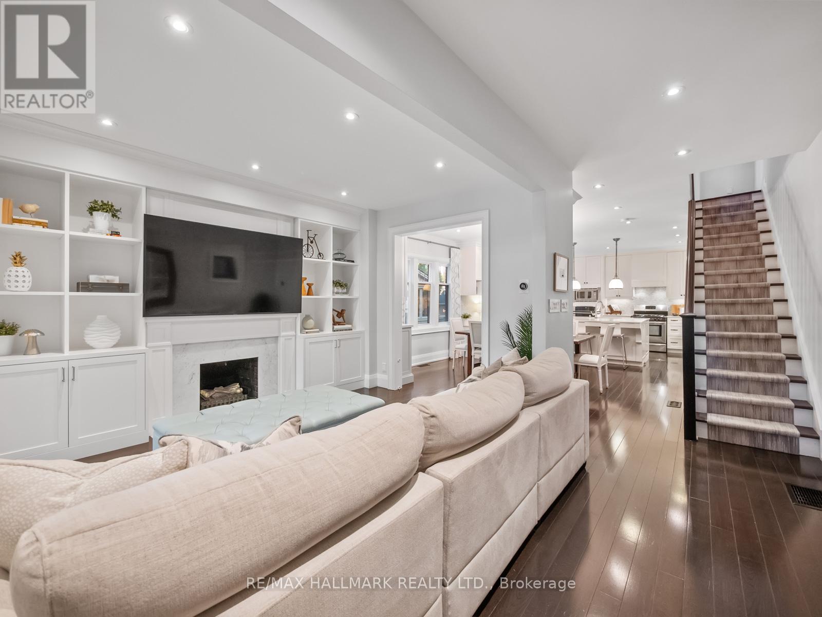 113 Melrose Avenue, Toronto, Ontario  M5M 1Y8 - Photo 4 - C12536288