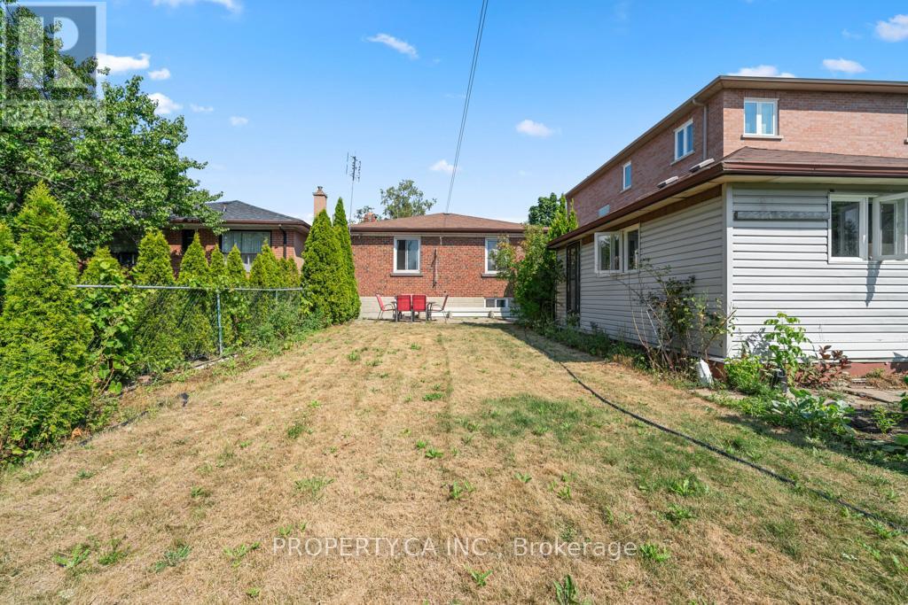 35 Farrell Avenue, Toronto, Ontario  M2R 1C7 - Photo 10 - C12536318