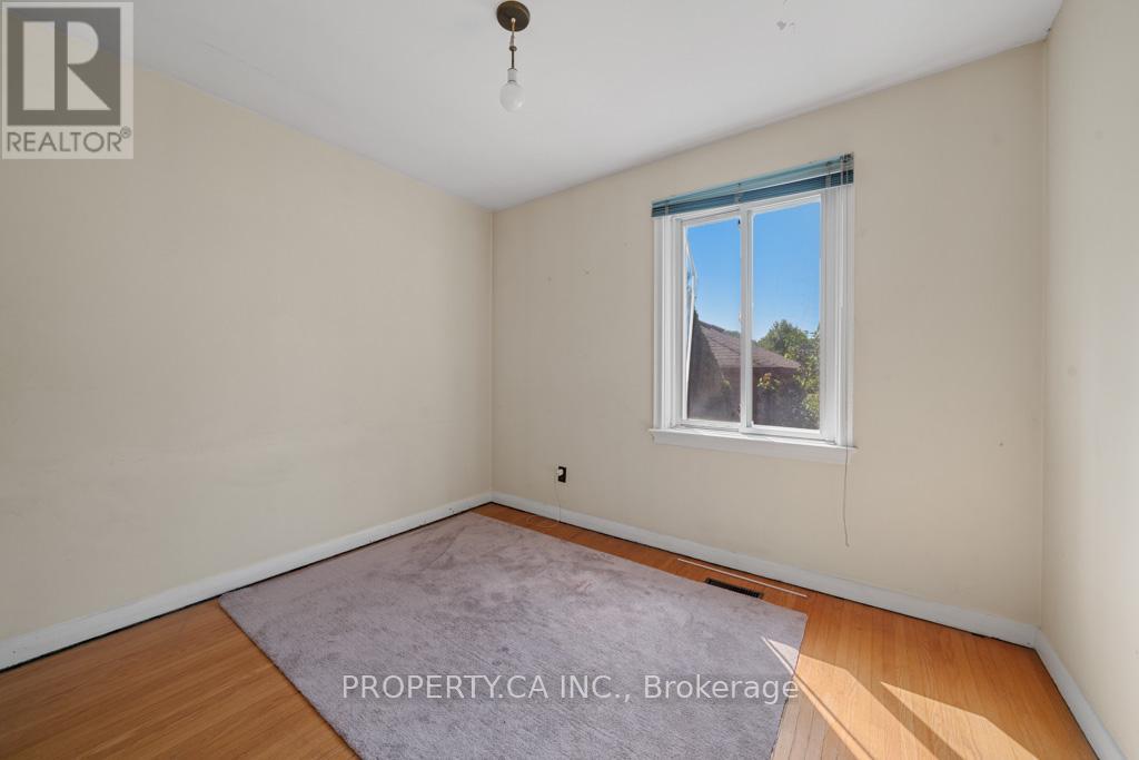 35 Farrell Avenue, Toronto, Ontario  M2R 1C7 - Photo 16 - C12536318