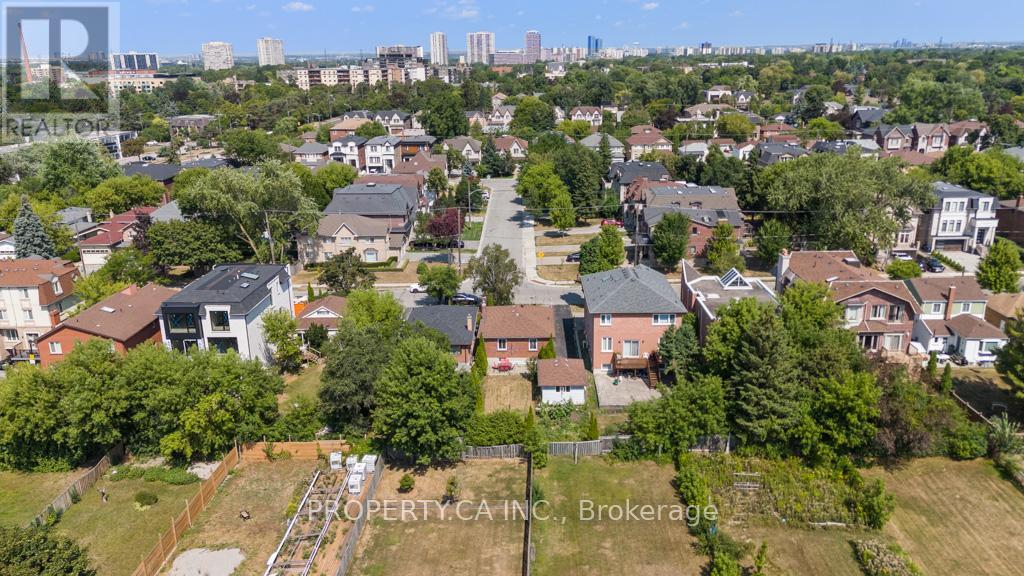 35 Farrell Avenue, Toronto, Ontario  M2R 1C7 - Photo 23 - C12536318