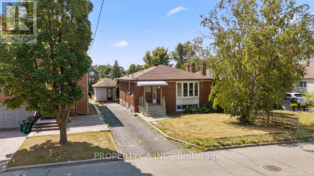35 Farrell Avenue, Toronto, Ontario  M2R 1C7 - Photo 4 - C12536318