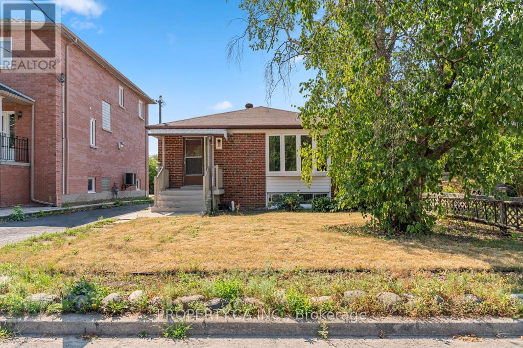 35 Farrell Avenue, Toronto, Ontario  M2R 1C7 - Photo 7 - C12536318