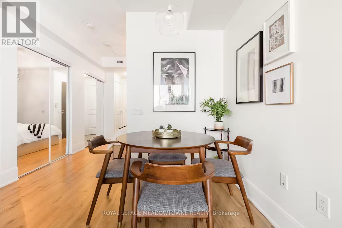 210 - 560 Front Street W, Toronto, Ontario  M5V 1C1 - Photo 11 - C12536342