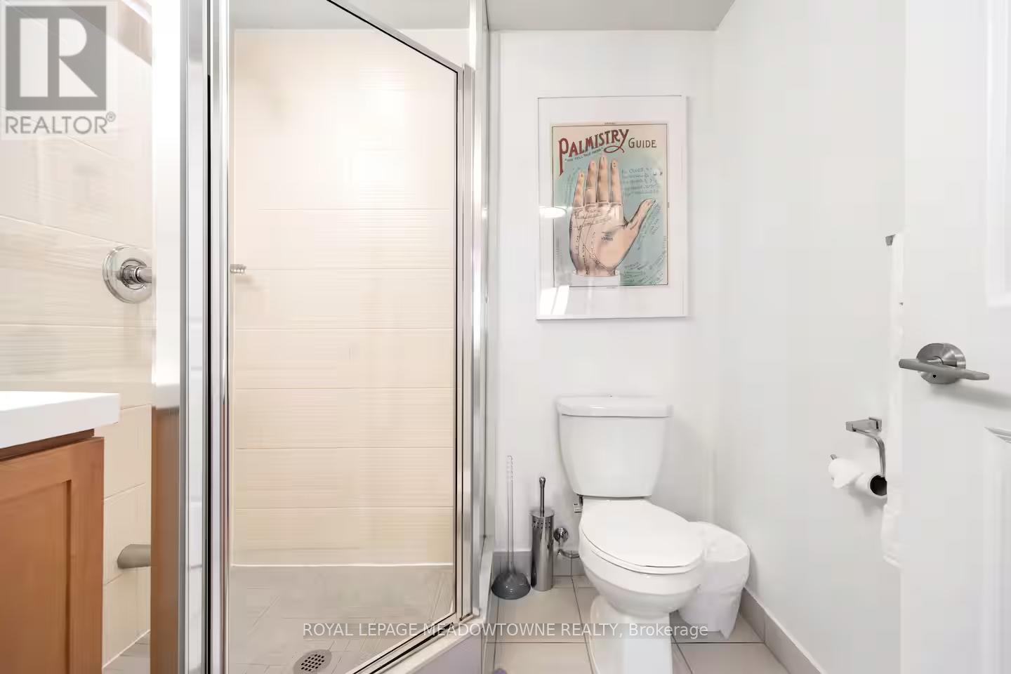 210 - 560 Front Street W, Toronto, Ontario  M5V 1C1 - Photo 14 - C12536342