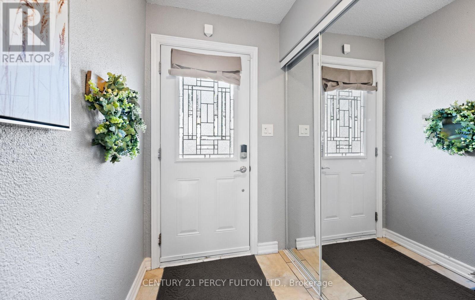 111 - 57 Golden Appleway, Toronto (Parkwoods-Donalda), Ontario  M3A 3P2 - Photo 3 - C12536350